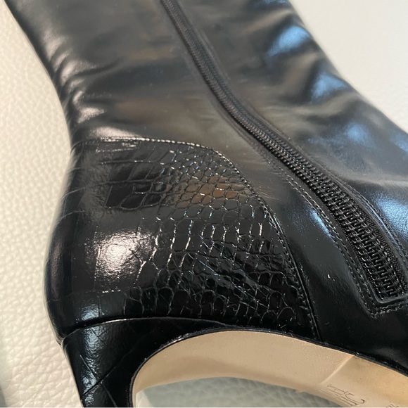 NEW Carolina Herrera knee high heeled boots with original dust bag - Picture 3 of 9